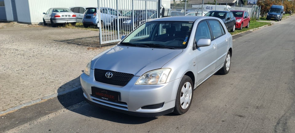 Toyota Corolla 1,6 Terra 5d