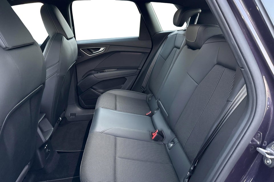 Audi Q4 e-tron 50 Attitude quattro 5d