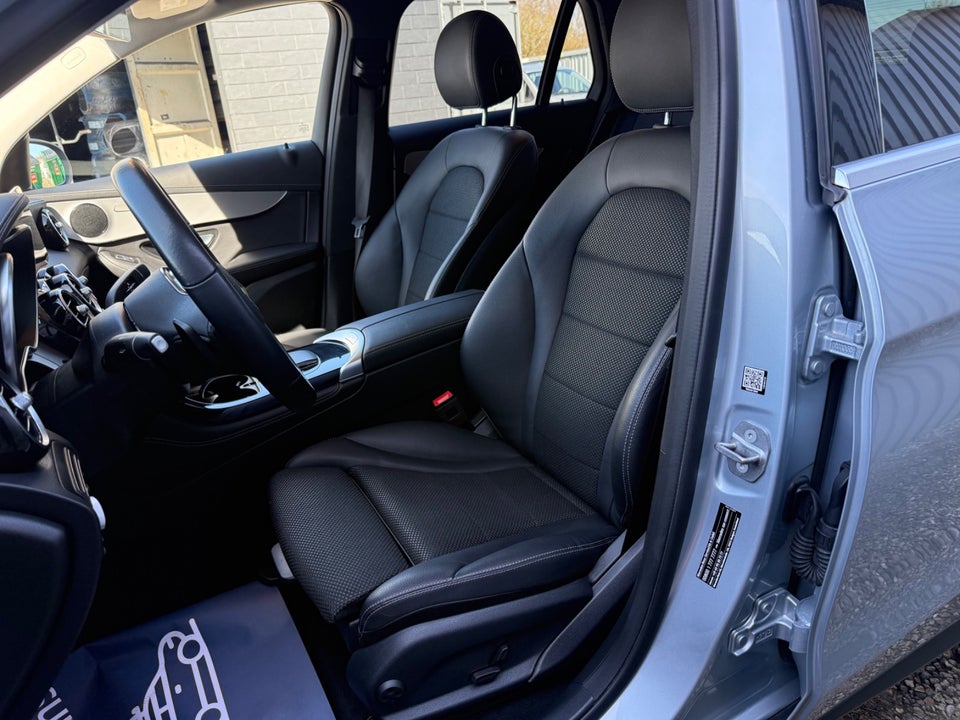 Mercedes GLC300 de 2,0 aut. 4Matic 5d