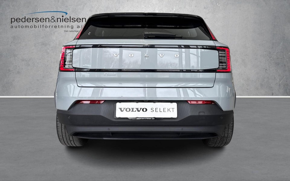 Volvo EX30 Extended Range Plus 5d