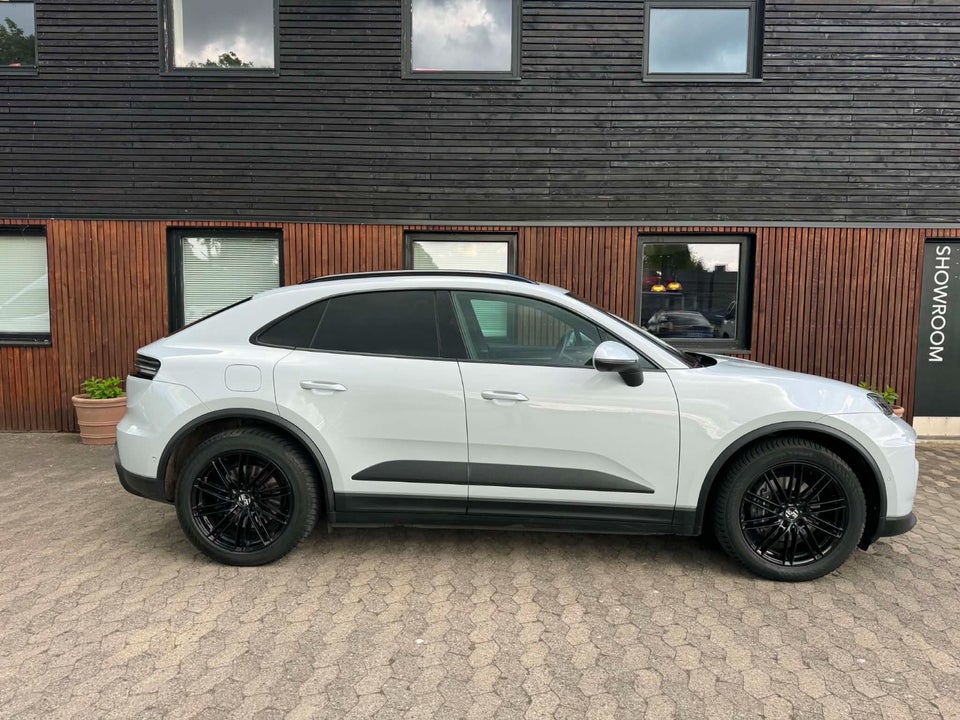Porsche Macan 4 5d