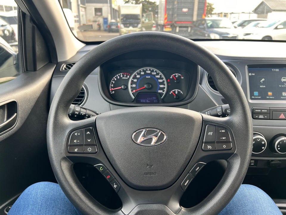 Hyundai i10 1,0 Touch 5d