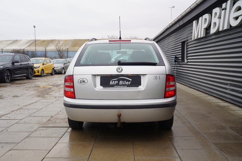 Skoda Fabia 1,2 12V Ambiente 5d