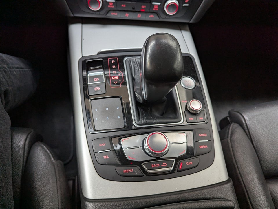 Audi A6 3,0 TDi 218 quattro S-tr. 4d