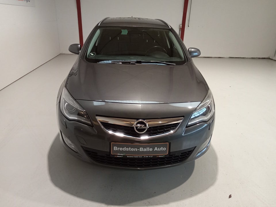 Opel Astra 1,4 T 140 Sport Sports Tourer 5d