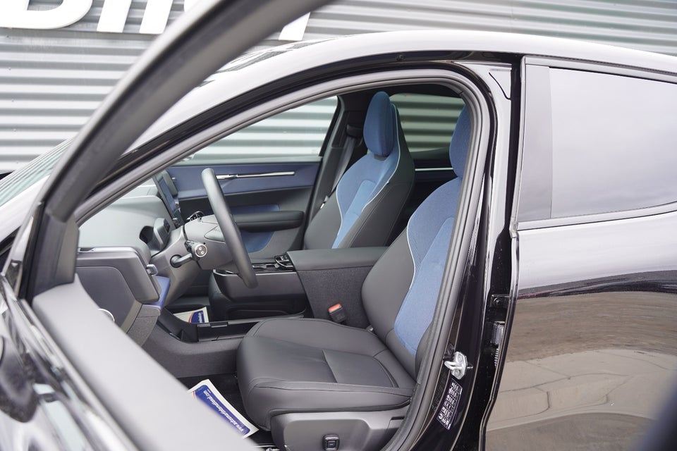 Volvo EX30 Extended Range Ultra 5d