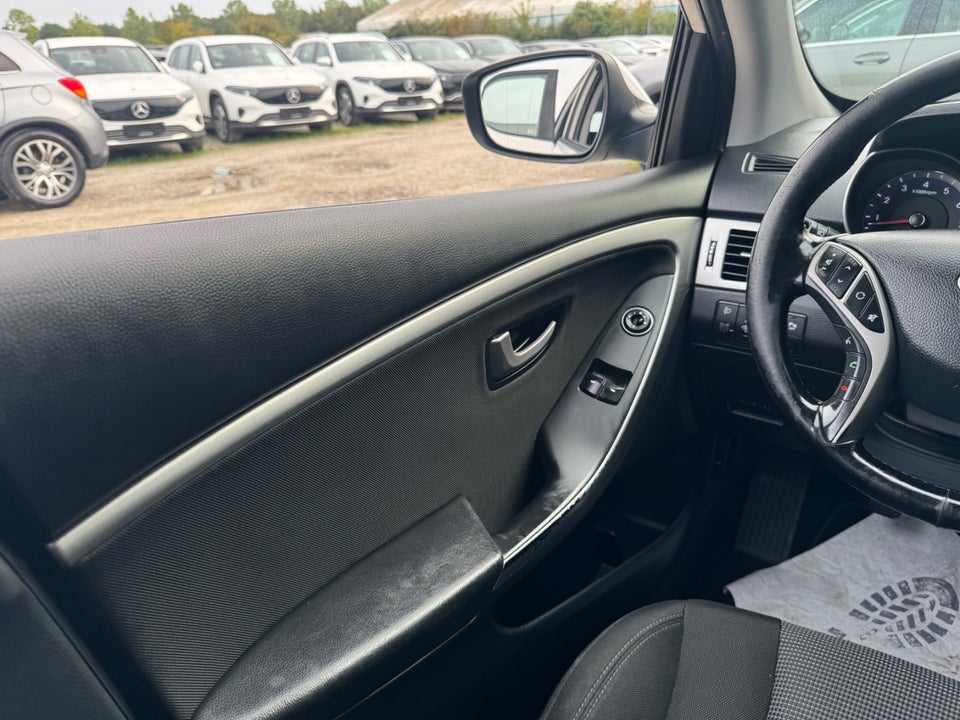 Hyundai i30 1,6 GDi Comfort Eco 5d
