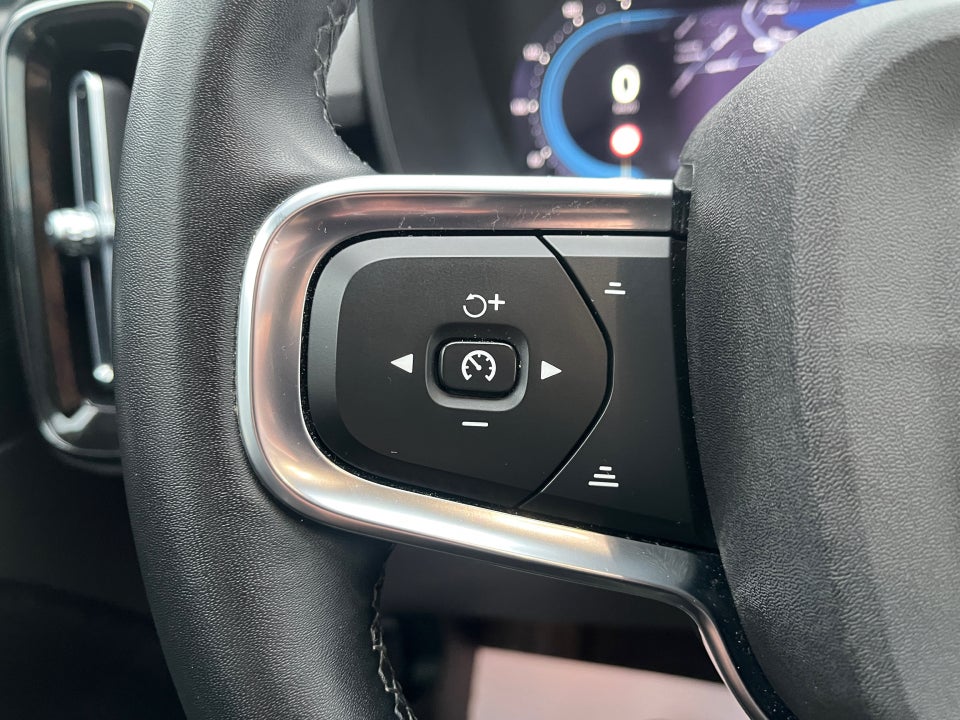 Volvo XC40 P6 ReCharge Core 5d