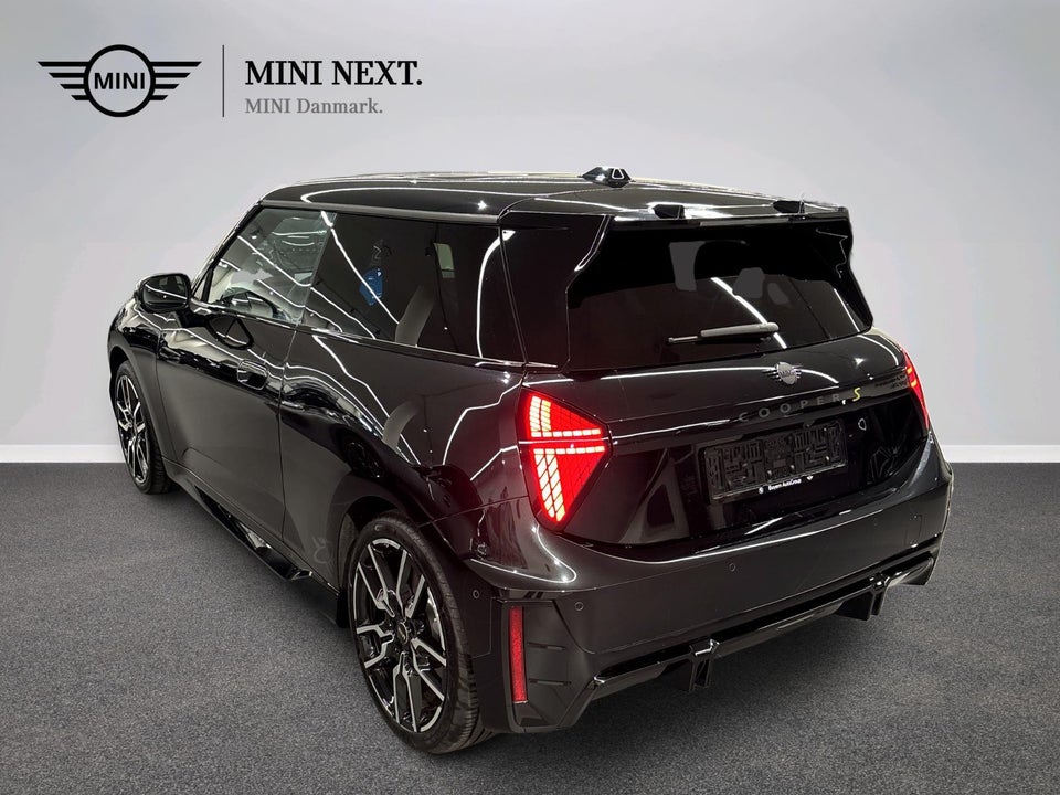 MINI Cooper SE JCW Trim XL 3d