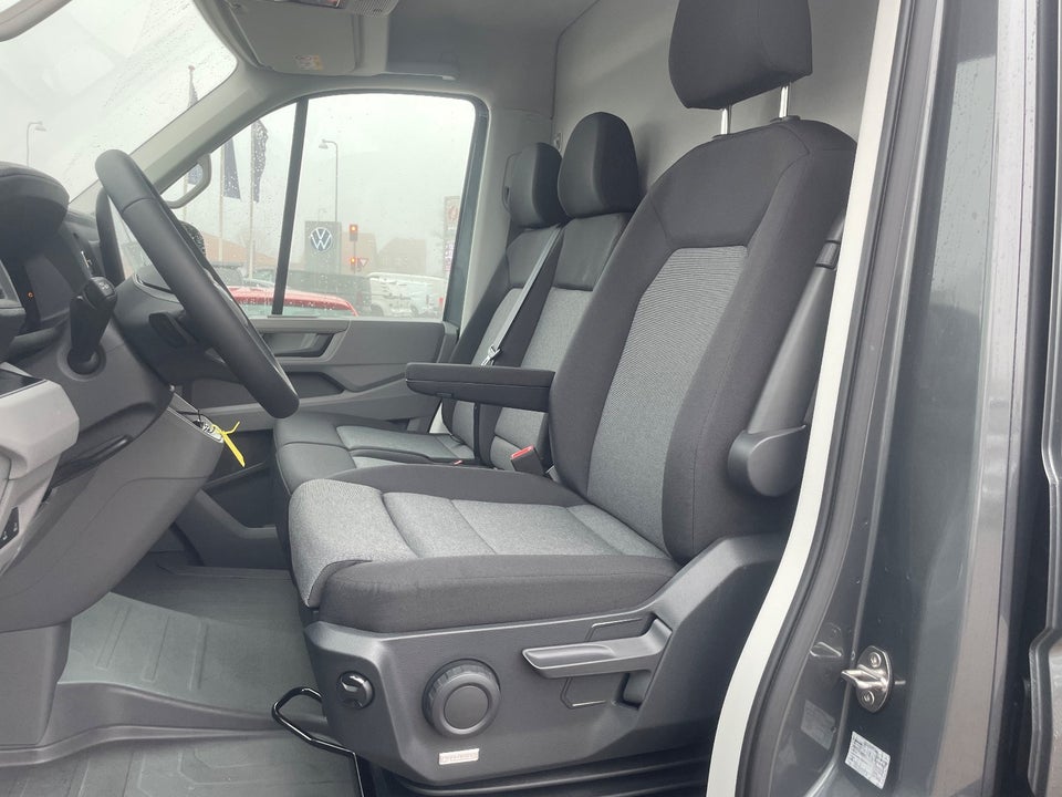 VW Crafter 35 2,0 TDi 177 Comfort Kassevogn L3H2 aut.