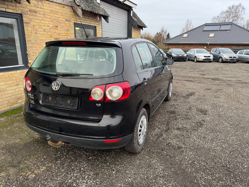VW Golf Plus 1,6 Trendline 5d