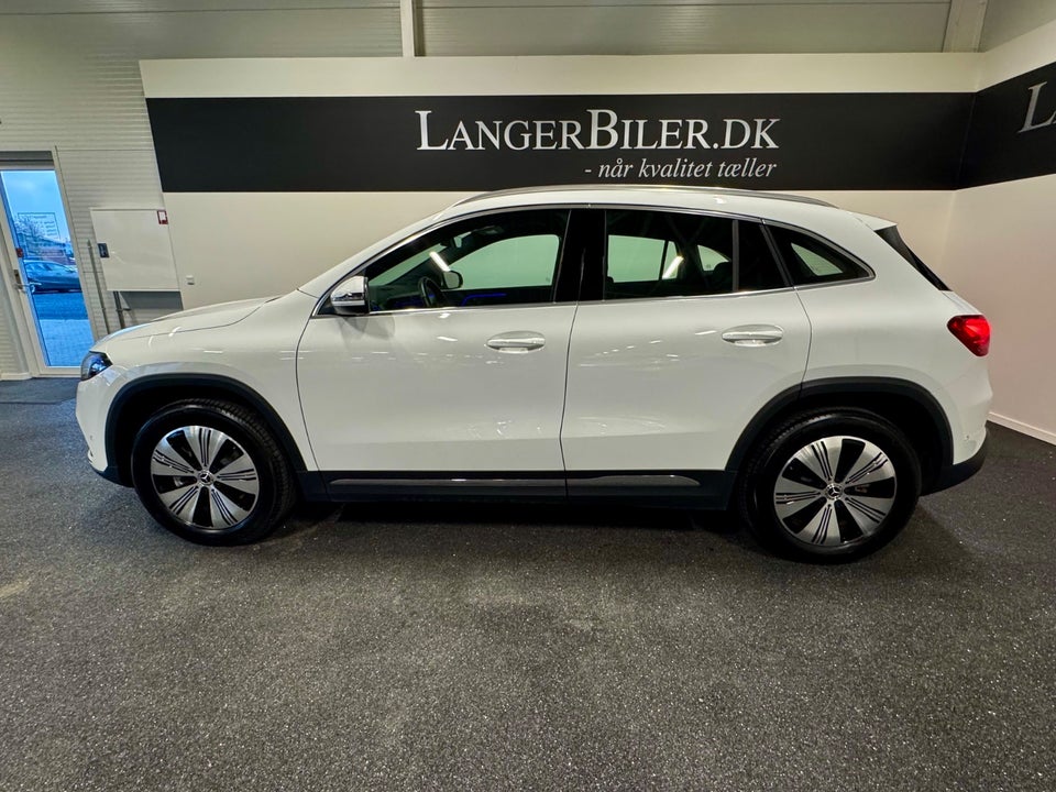 Mercedes EQA300 Progressive 4Matic 5d