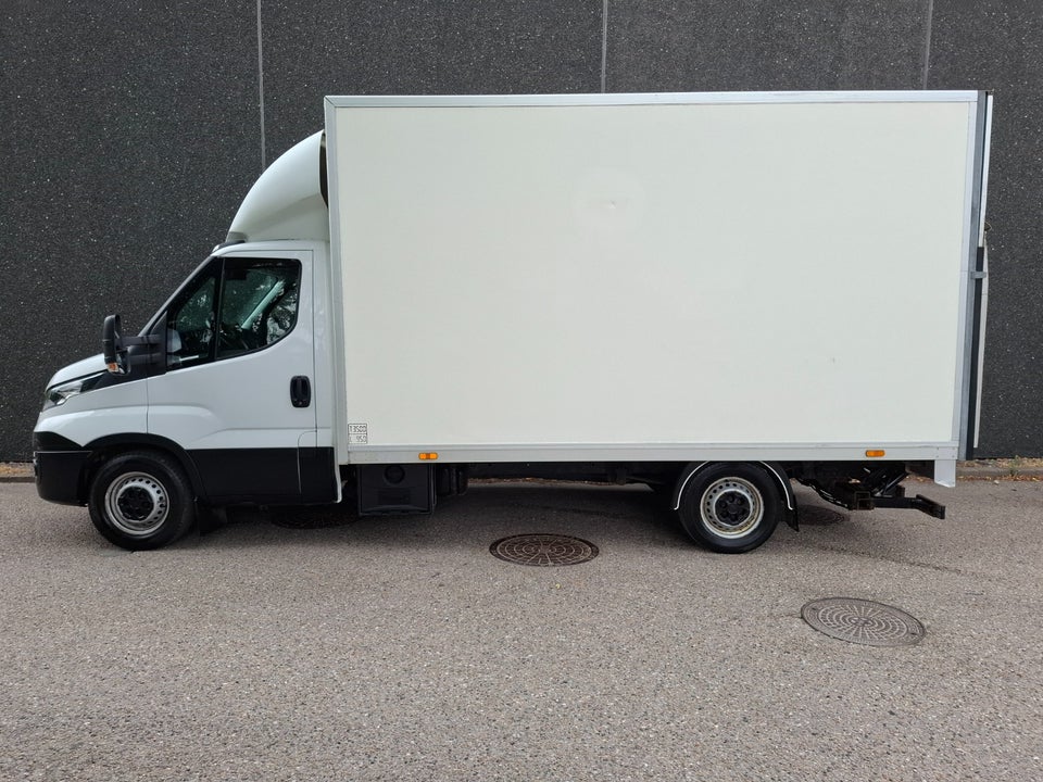 Iveco Daily 2,3 35S16 Alukasse m/lift AG8 2d