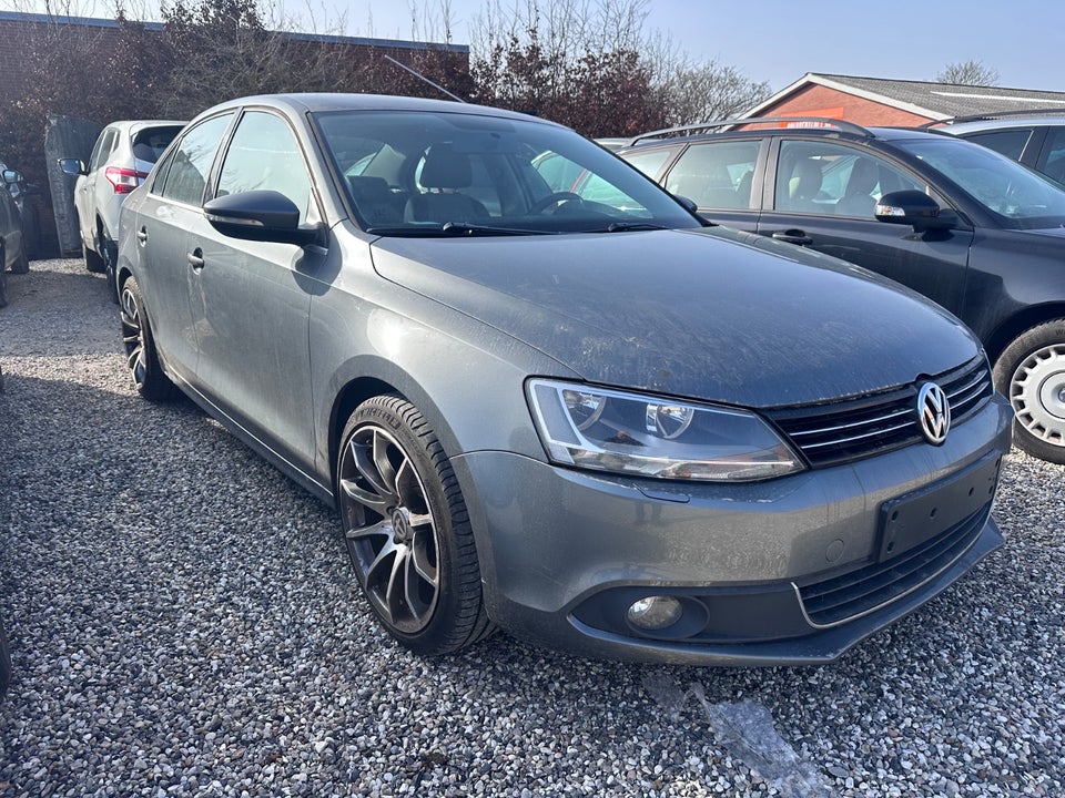 VW Jetta 1,4 TSi 122 Comfortline BMT 4d