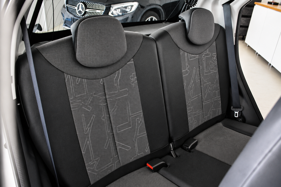 Toyota Aygo 1,0 VVT-i x-wave Sky 5d