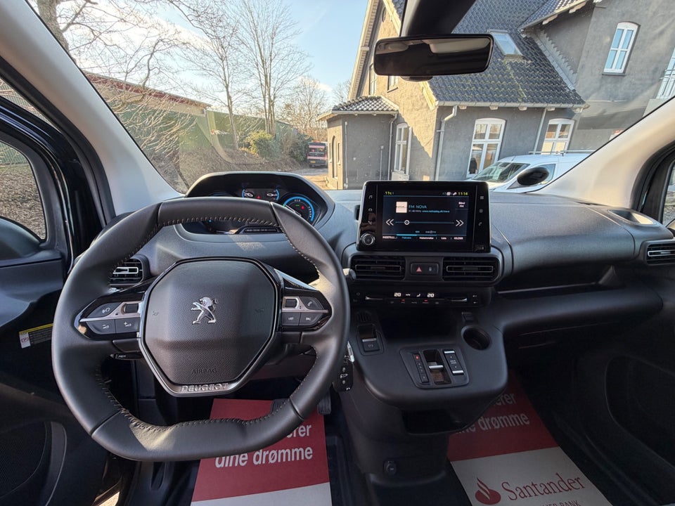 Peugeot e-Partner 50 L2V2 Plus Van