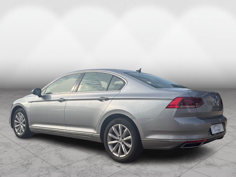 VW Passat 1,4 GTE+ Pro DSG 4d