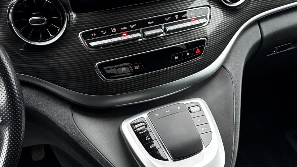 Mercedes EQV300 Avantgarde L Van