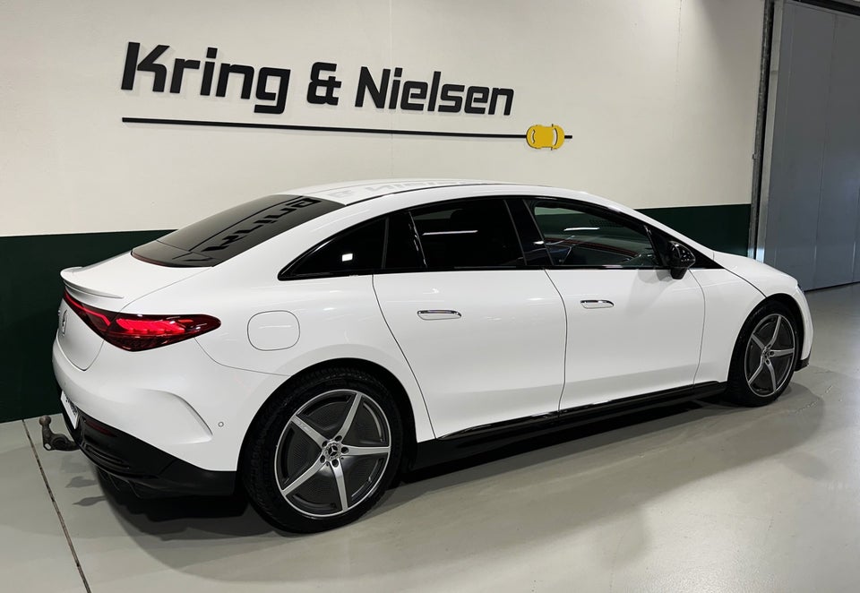 Mercedes EQE350 AMG Line 4d