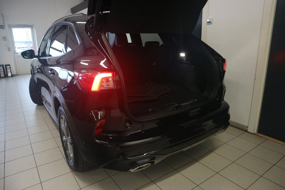 Ford Kuga 2,5 PHEV ST-Line X CVT 5d