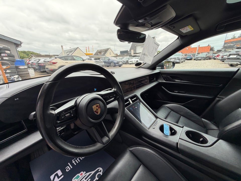 Porsche Taycan 4d