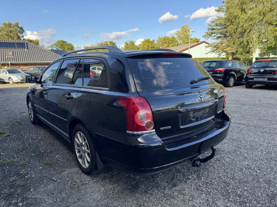 Toyota Avensis 1,8 VVT-i Sol stc. 5d