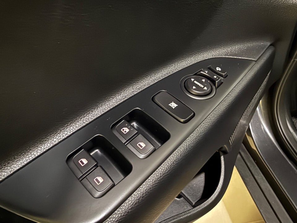 Kia Stonic 1,0 T-GDi Attraction+ 5d