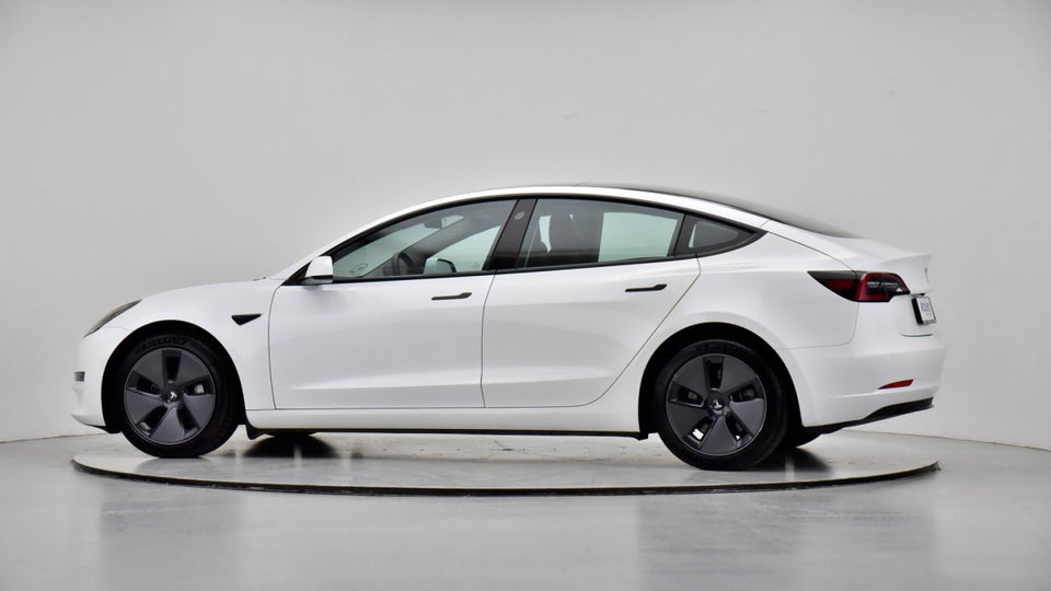 Tesla Model 3 Long Range AWD 4d