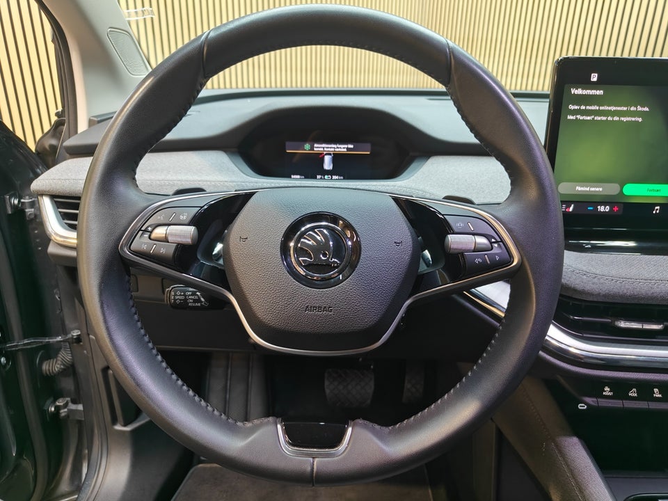 Skoda Enyaq 85 iV Plus Loft 5d