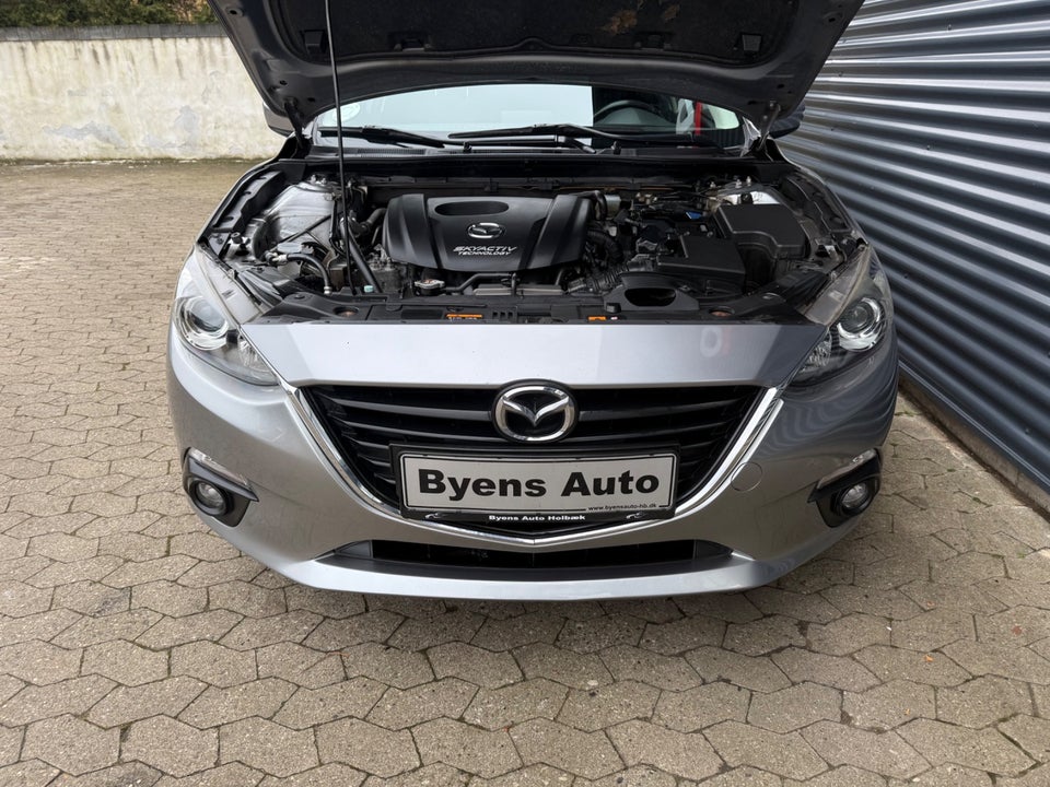 Mazda 3 1,5 SkyActiv-G 100 Vision 5d