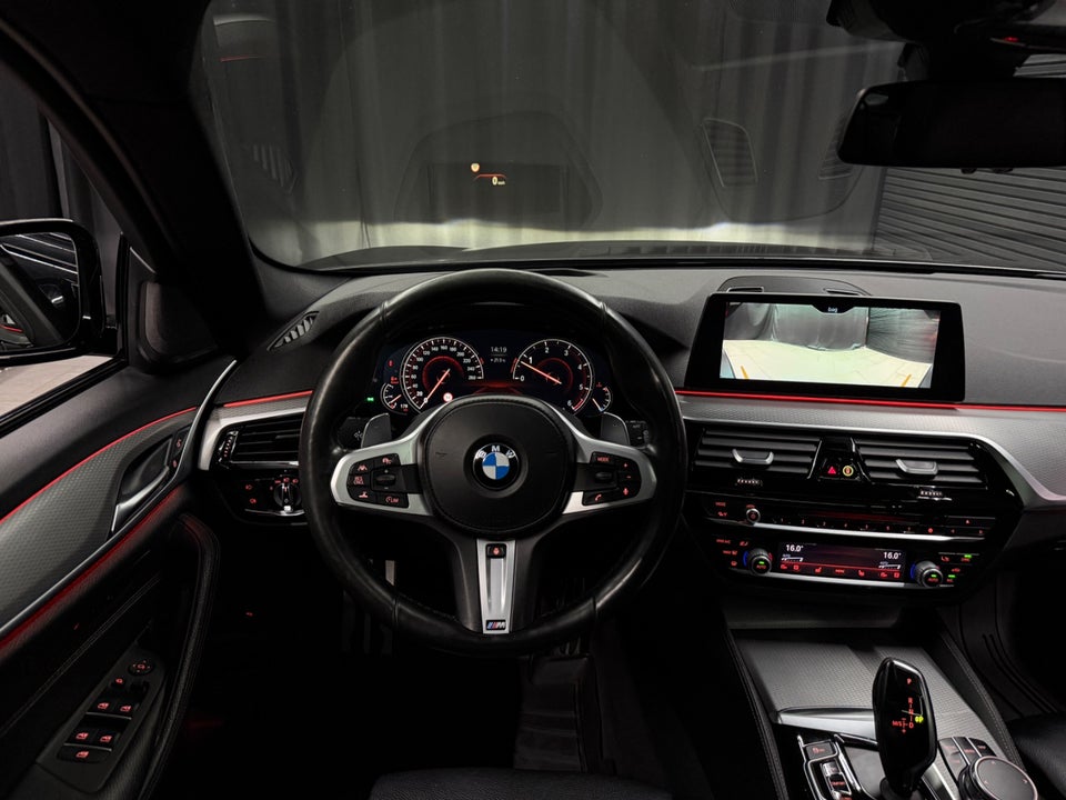 BMW 530d 3,0 Touring M-Sport xDrive aut. 5d