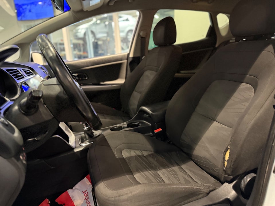 Kia Ceed 1,4 CVVT Active 5d