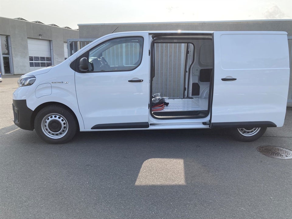 Toyota ProAce 75 Medium Comfort Master