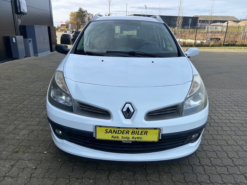 Renault Clio II 1,2 8V Basic 3d