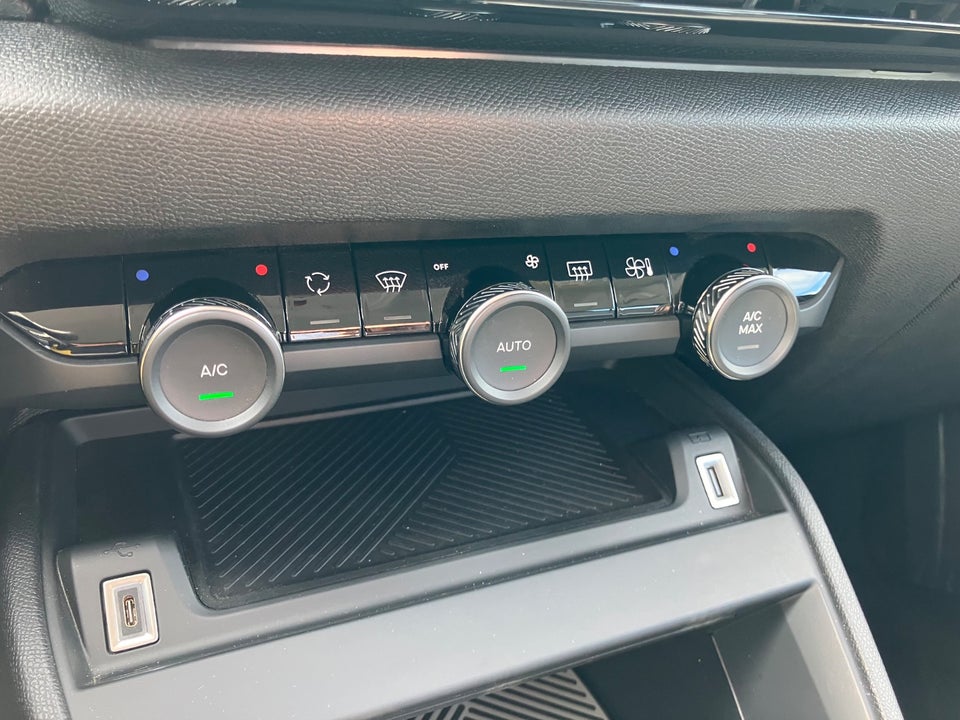 Citroën ë-C4 X 54 Plus 4d