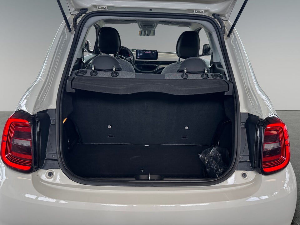 Fiat 500e 42 Icon 3d