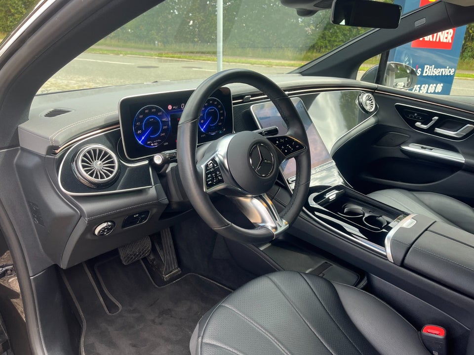 Mercedes EQE300 Electric Art 4d