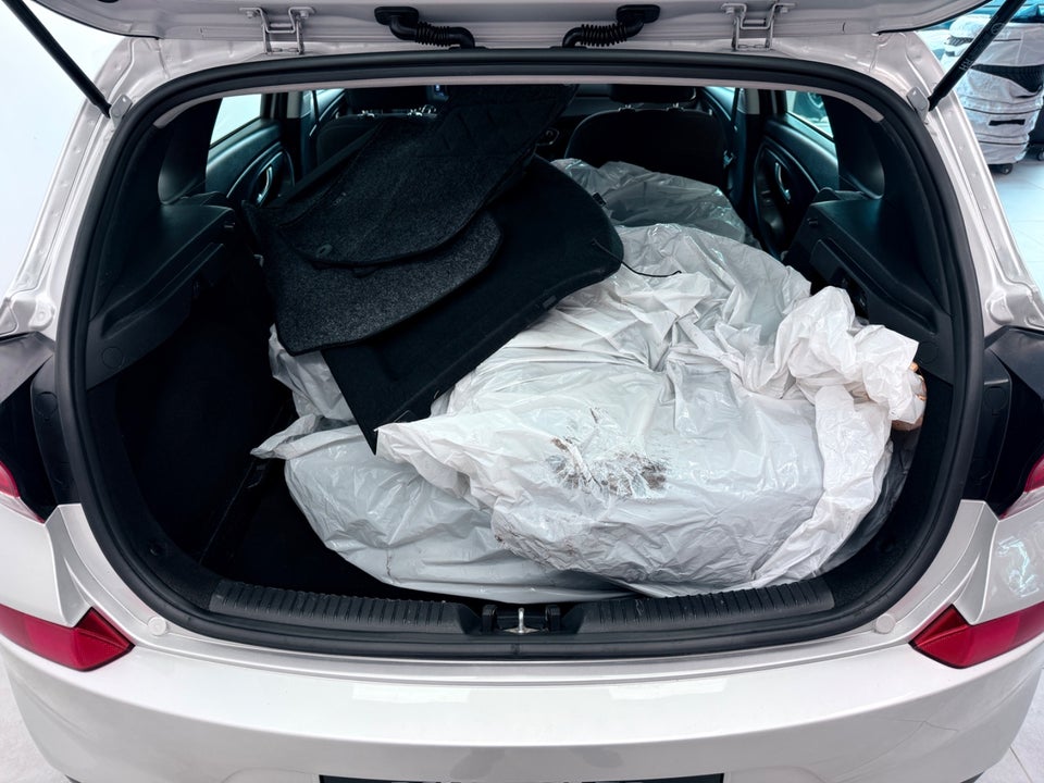 Hyundai i30 1,4 T-GDi Life Komfort DCT 5d