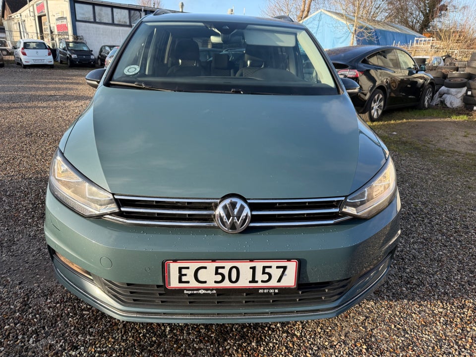 VW Touran 1,6 TDi 115 IQ.Drive DSG 7prs 5d