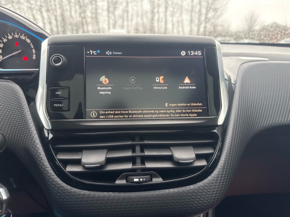 Peugeot 2008 1,2 e-THP 110 Allure Sky 5d