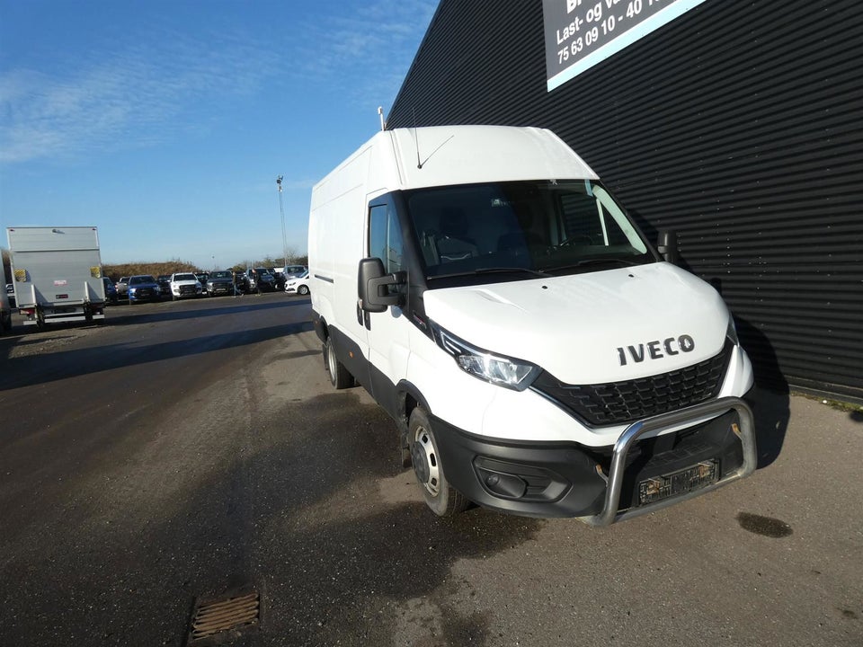 Iveco Daily 3,0 35C18 12m³ Van AG8