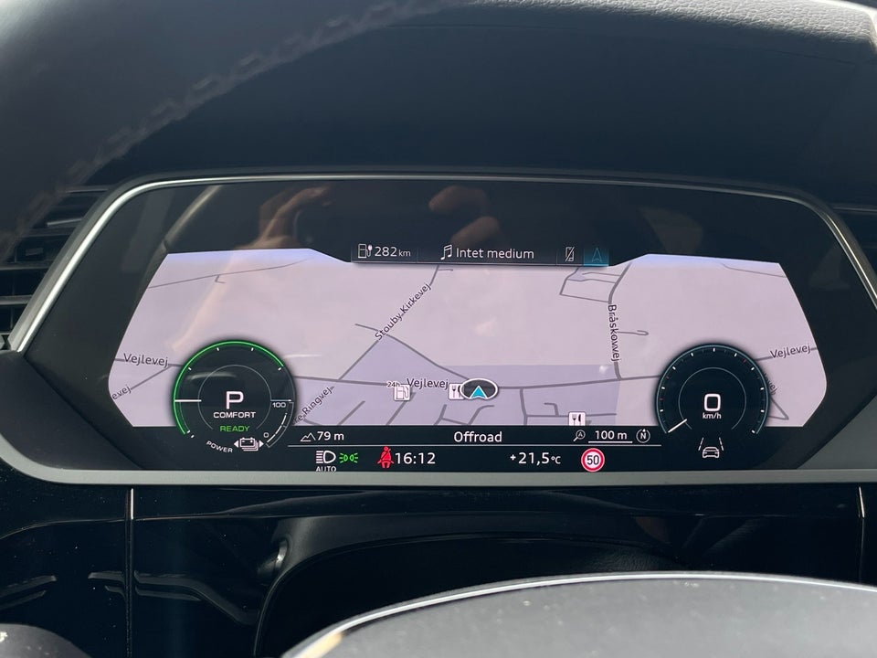 Audi Q8 e-tron 50 S-line Sportback quattro 5d