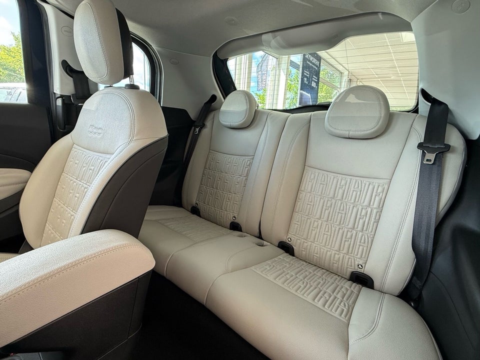 Fiat 500e 42 la Prima by Bocelli 3+1 4d