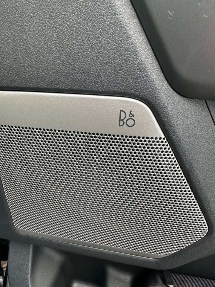 Ford F-150 131 Lightning Lariat Extended Range 4d