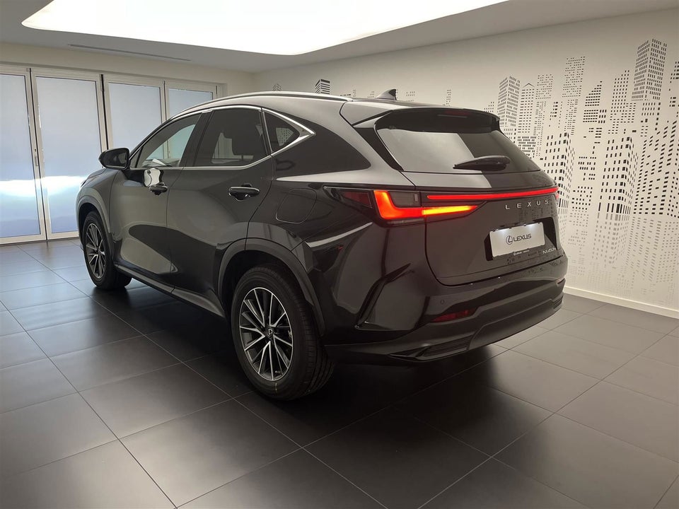 Lexus NX450h+ 2,5 Business+ aut. AWD 5d