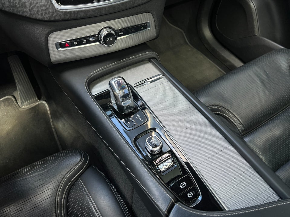 Volvo XC90 2,0 T8 407 Inscription aut. AWD 7prs 5d