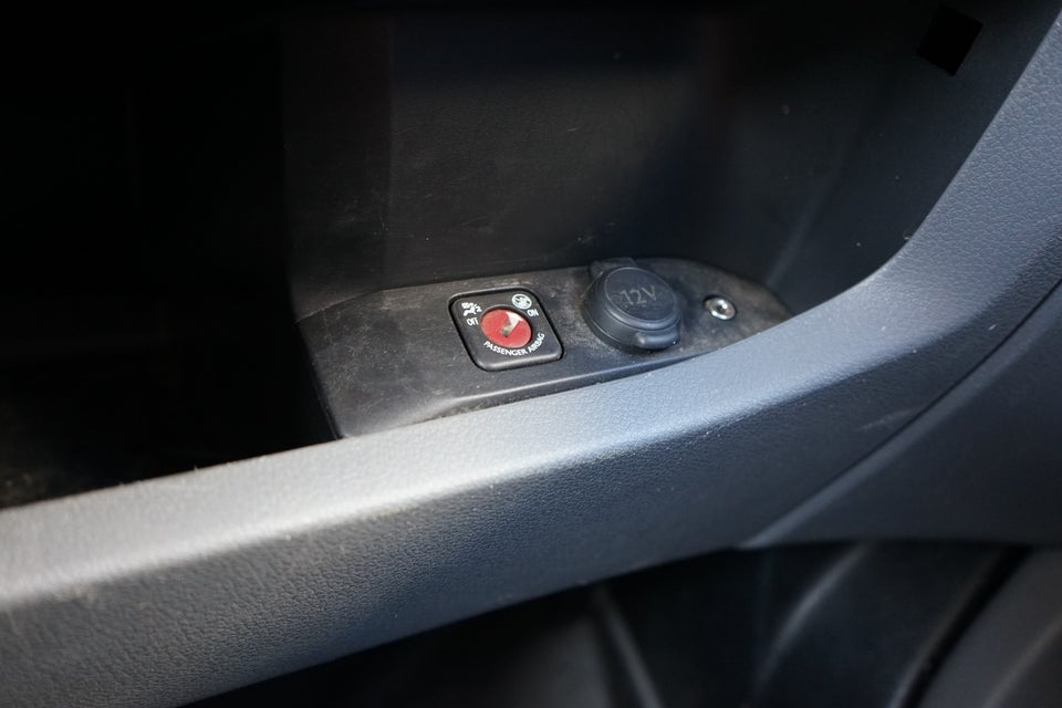 Toyota ProAce 2,0 D 120 Medium Base++ Chassis 2d