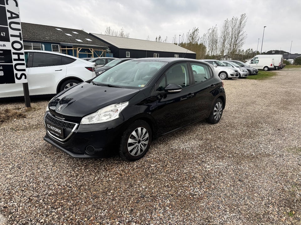 Peugeot 208 1,6 e-HDi 92 Active 5d