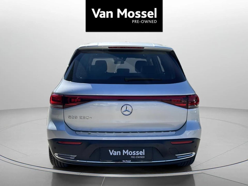 Mercedes EQB250+ Progressive 5d
