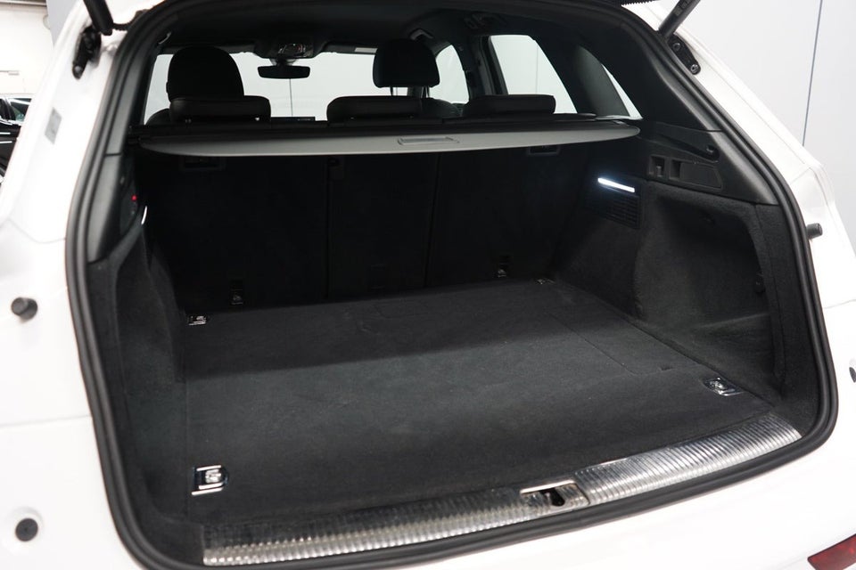 Audi Q5 50 TFSi e S-line quattro S-tr. 5d